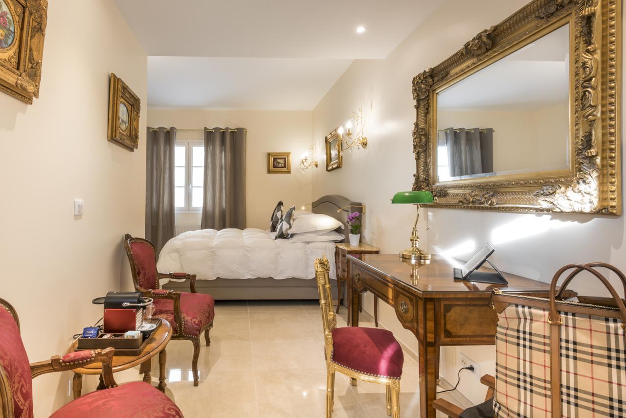Bed and Breakfast Domaine Du Bois Des Anges Germigny-l'Eveque Exterior foto