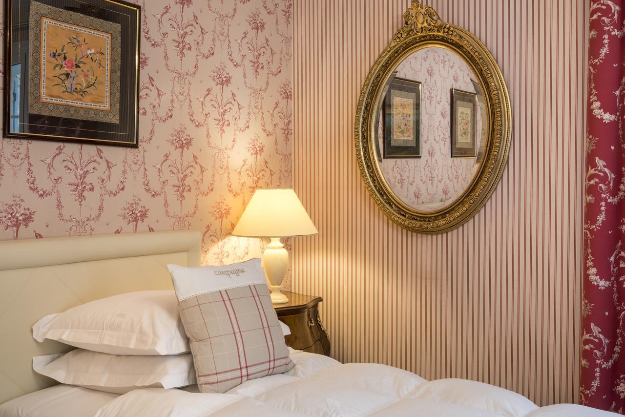 Bed and Breakfast Domaine Du Bois Des Anges Germigny-l'Eveque Exterior foto