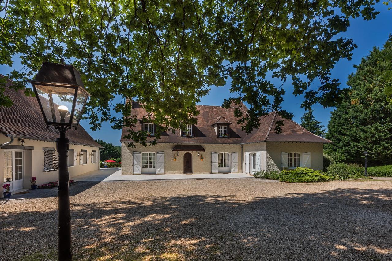 Bed and Breakfast Domaine Du Bois Des Anges Germigny-l'Eveque Exterior foto