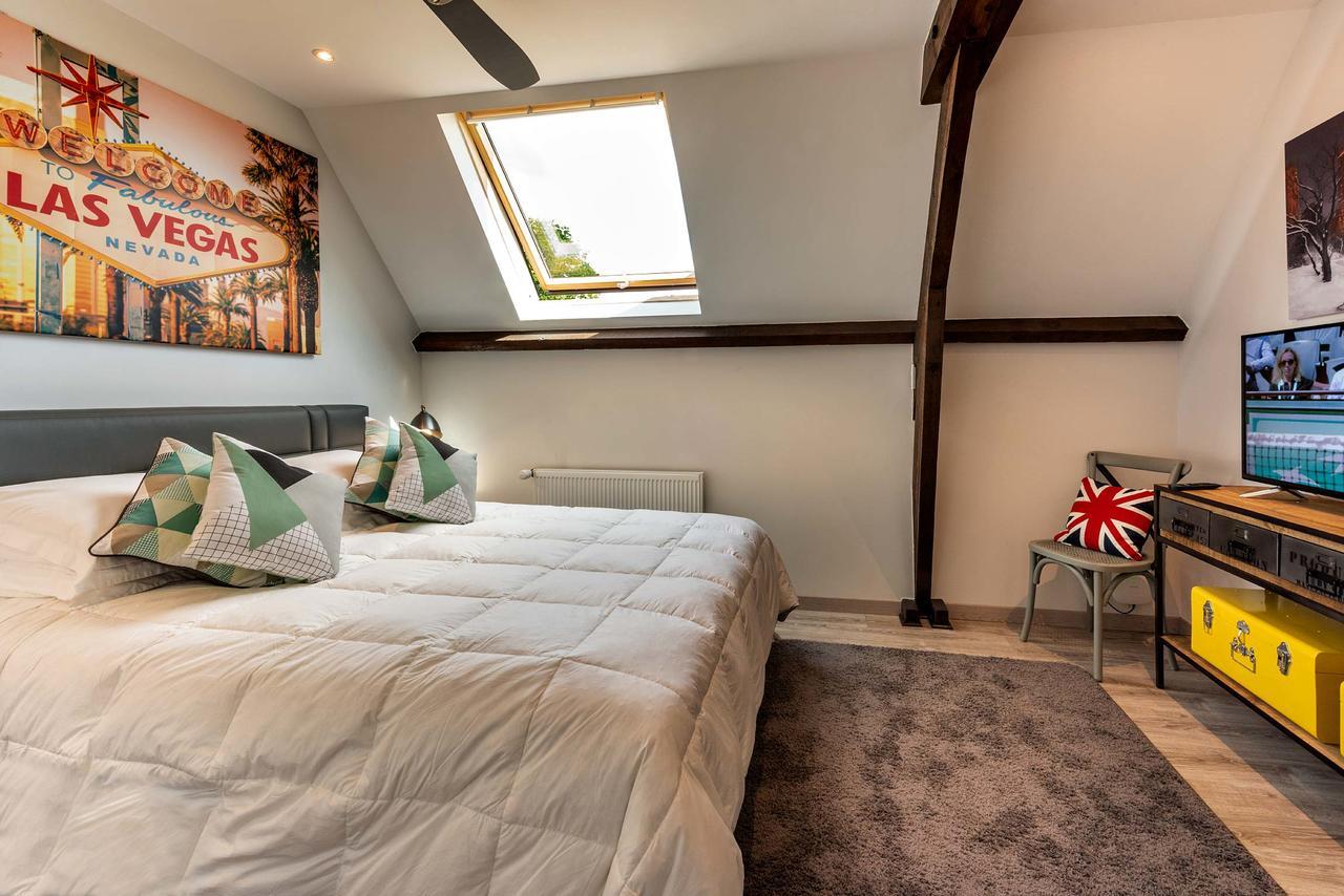 Bed and Breakfast Domaine Du Bois Des Anges Germigny-l'Eveque Exterior foto
